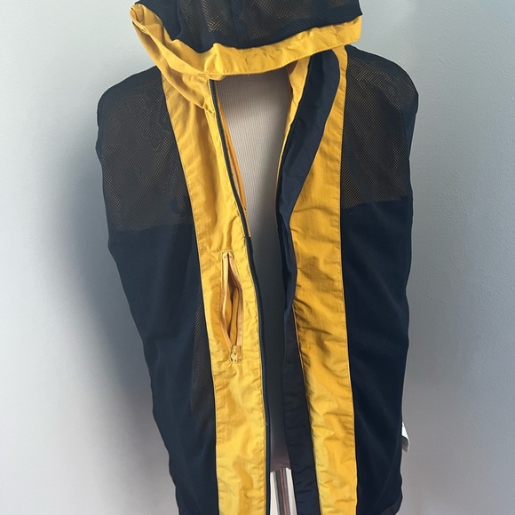 Men's Sailing Jacket Hood Windbreaker Lined Jacket Fred Perry Sz S - Picture 7 of 13